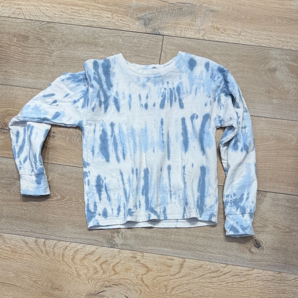 Athleta Kids White and Light Blue Tie-Dye Long Sleeve Top